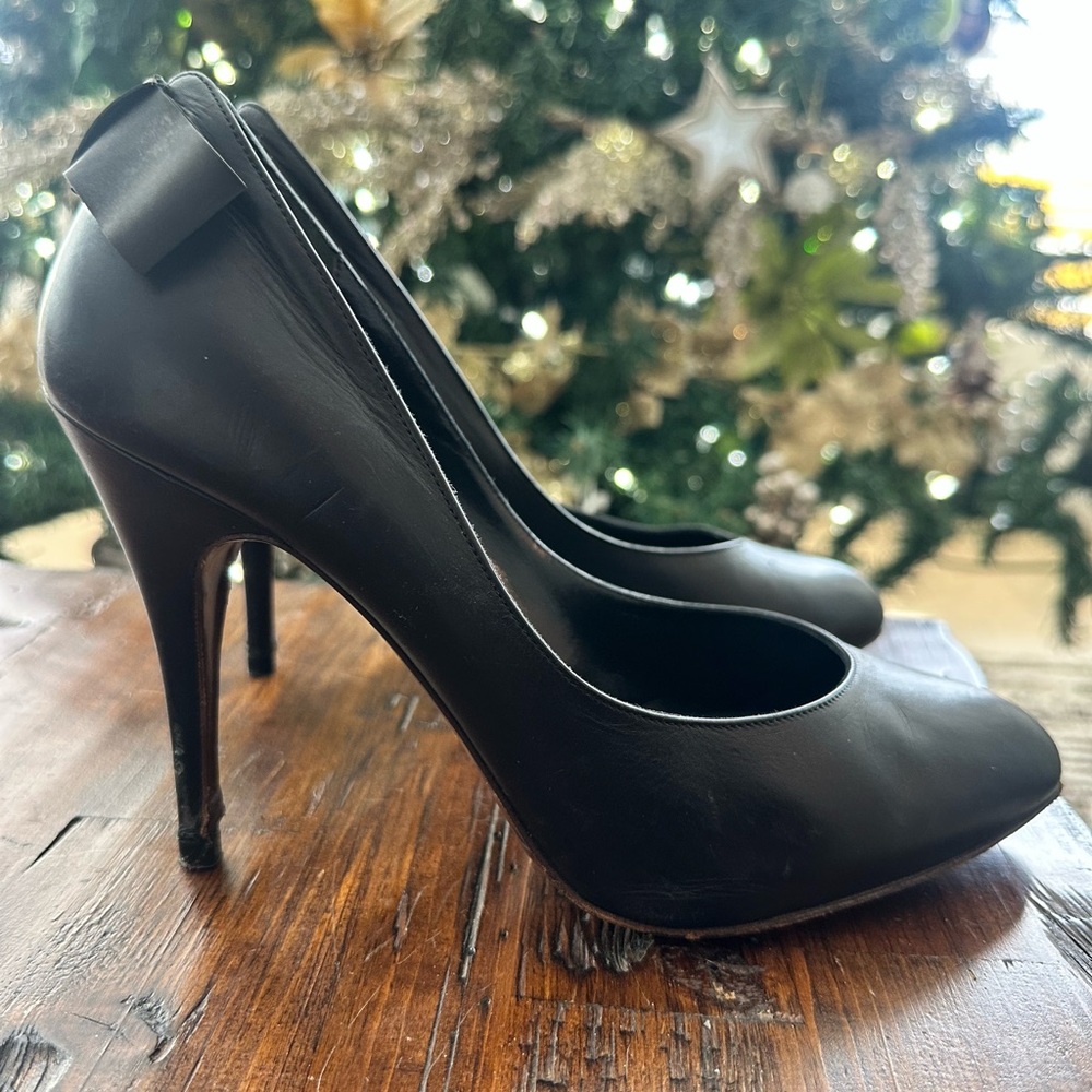Ports 1961 Classic Black Heels